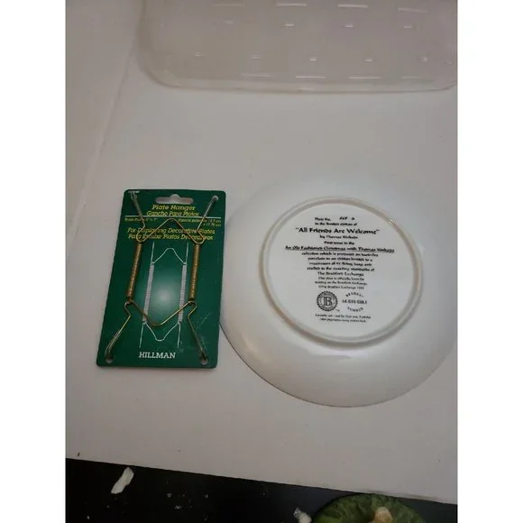 Thomas Kinkade Plate All Friends are Welcome - Picture 6 of 7